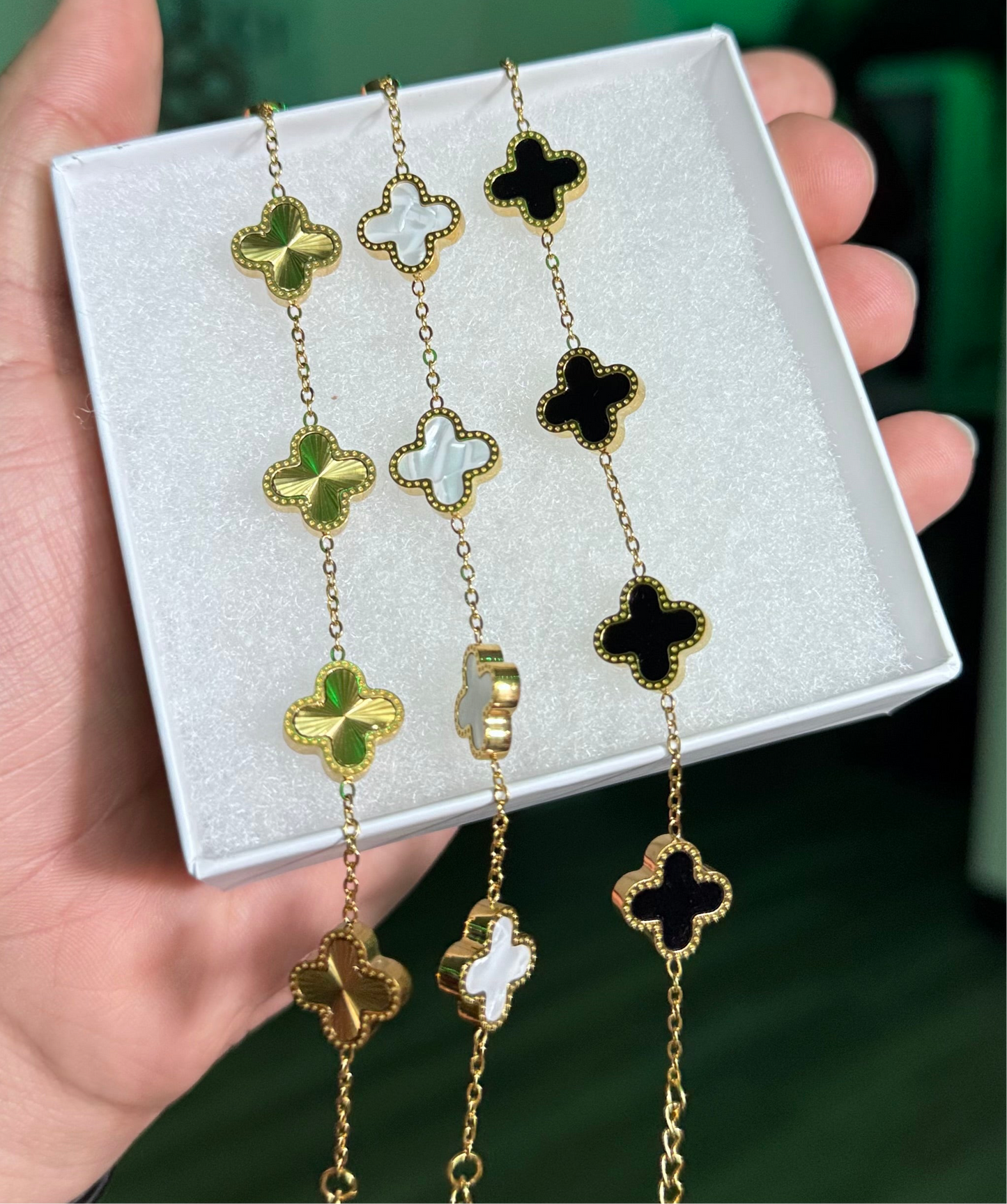 LUXXKING GOLD CLOVER BRACELETS